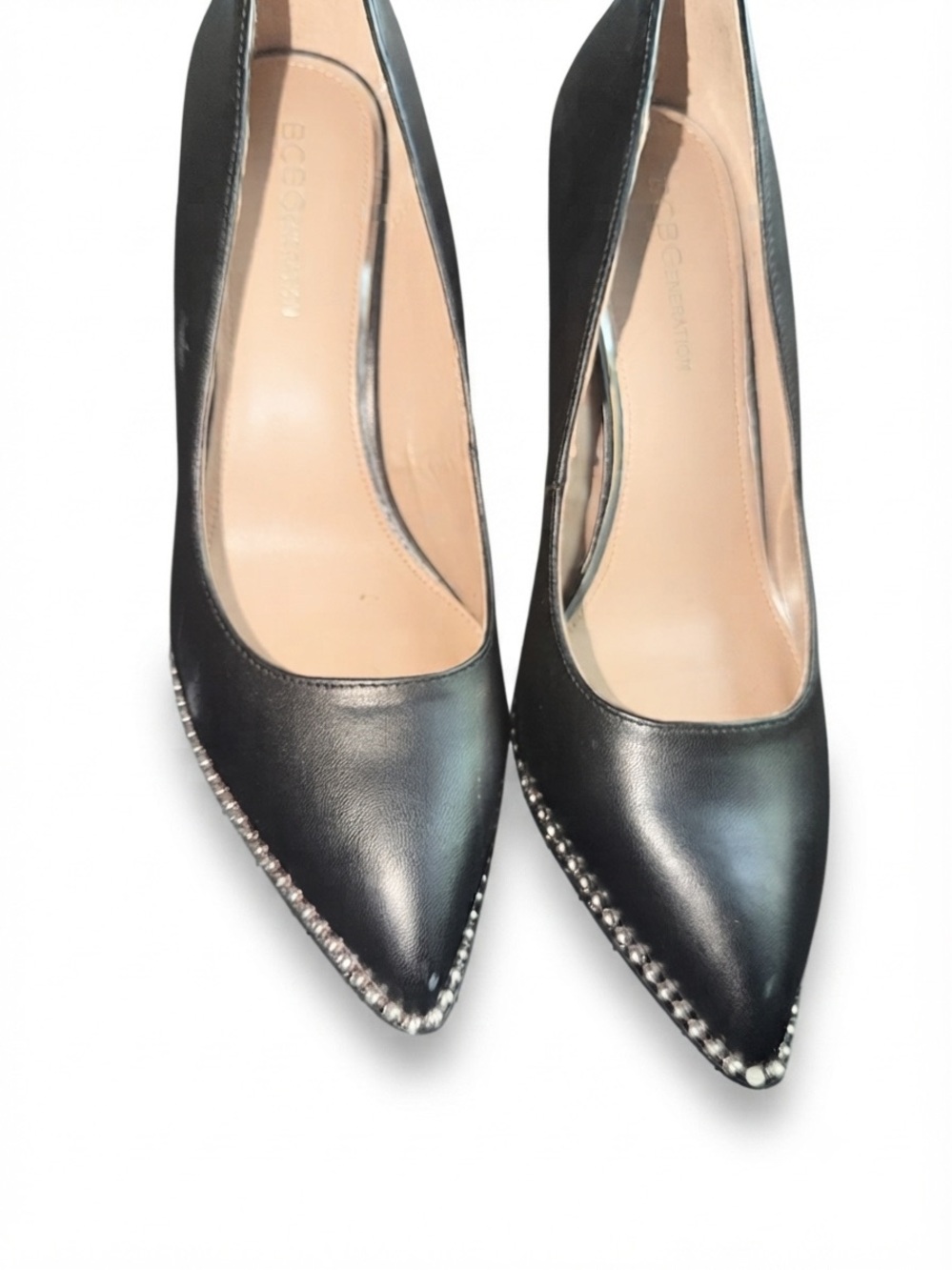 BCBGeneration HAWTI Pump with Ball Chain, Black
-size 9.5